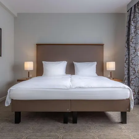 מלון Radisson Blu Schwarzer Bock