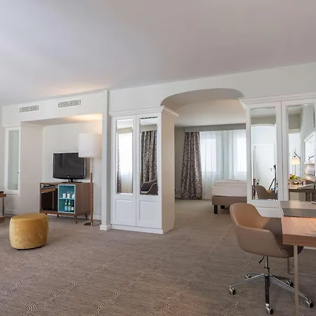 Radisson Blu Schwarzer Bock Szálloda 4*