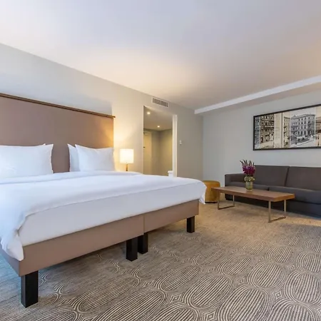 מלון Radisson Blu Schwarzer Bock ויסבאדן