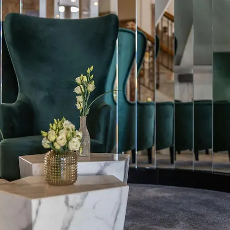 Radisson Blu Schwarzer Bock מלון ויסבאדן