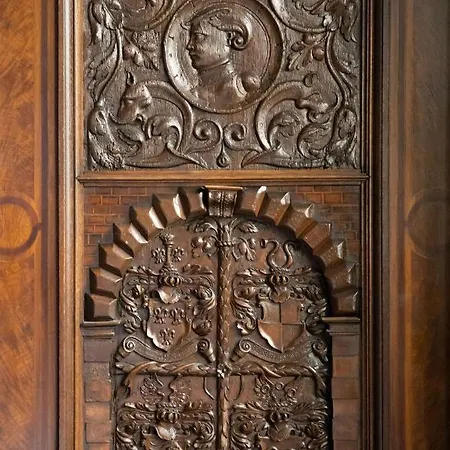 Szálloda Radisson Blu Schwarzer Bock