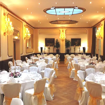 מלון Radisson Blu Schwarzer Bock ויסבאדן