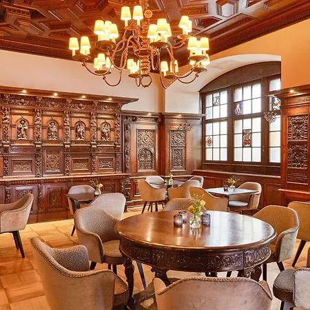 Hotel Radisson Blu Schwarzer Bock 4*