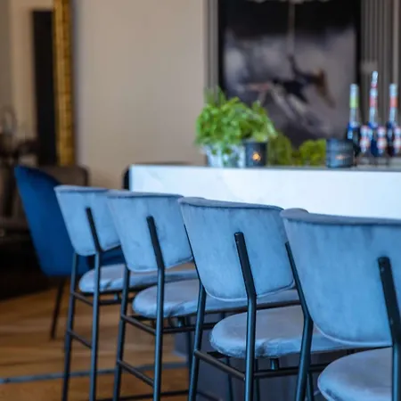 Radisson Blu Schwarzer Bock מלון 4*