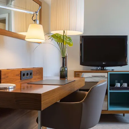 Radisson Blu Schwarzer Bock 4*