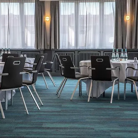 Radisson Blu Schwarzer Bock מלון