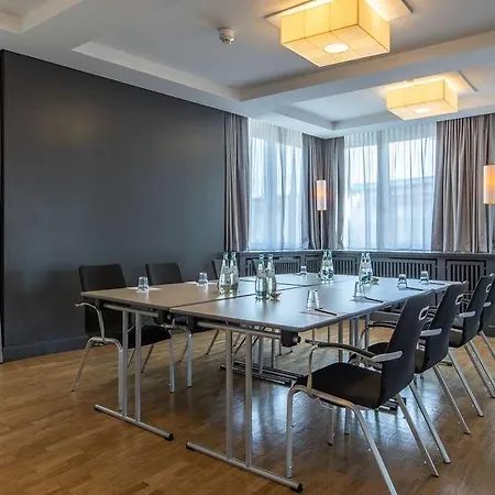 Hotel Radisson Blu Schwarzer Bock 4*