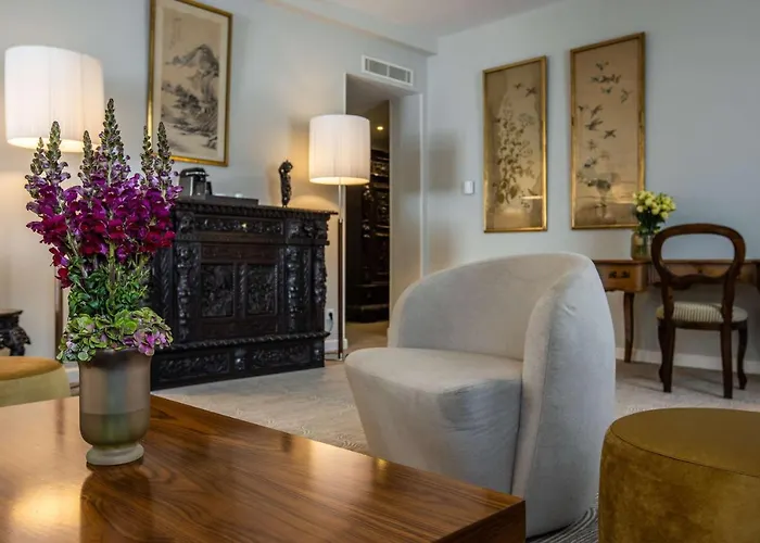 Radisson Blu Schwarzer Bock Hotel 4*