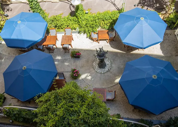 Radisson Blu Schwarzer Bock 4*