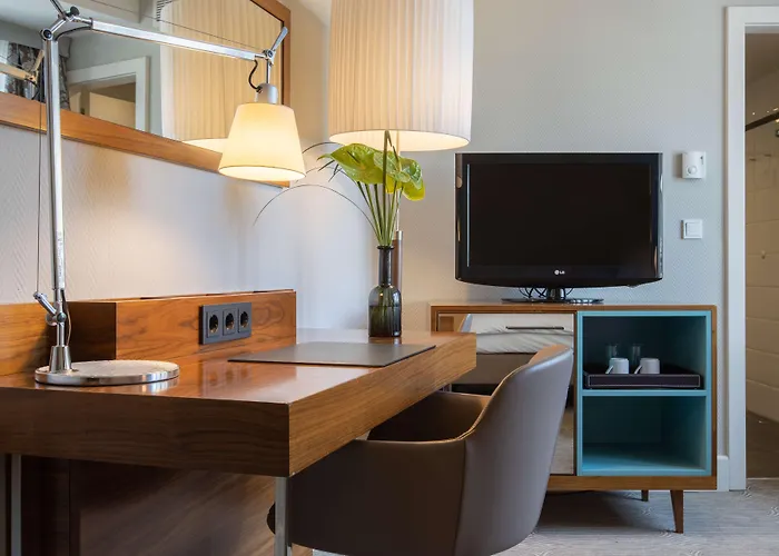 Radisson Blu Schwarzer Bock 4*