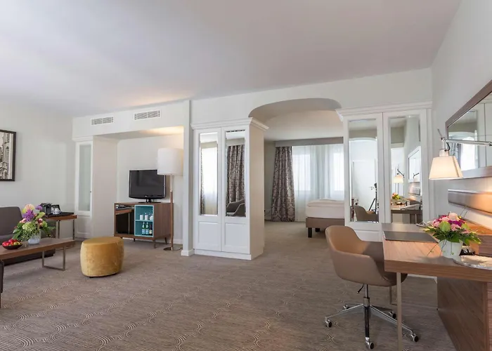 Radisson Blu Schwarzer Bock 4*