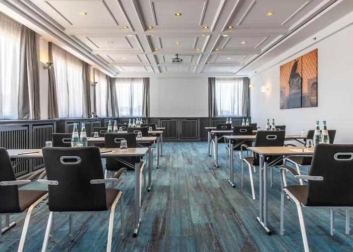 Radisson Blu Schwarzer Bock Висбаден